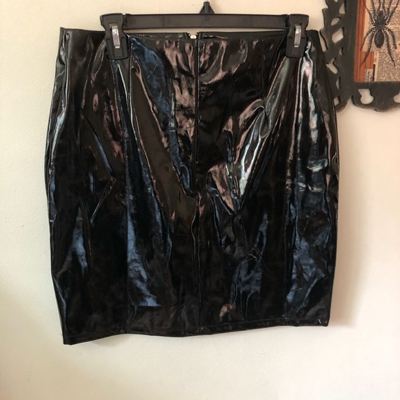 Sold - Picture 2 of 3